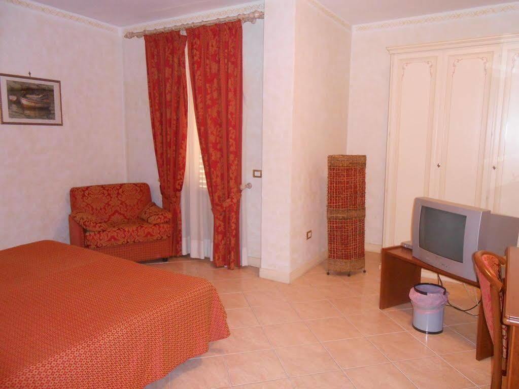 Hotel Centrale Bagheria Kültér fotó